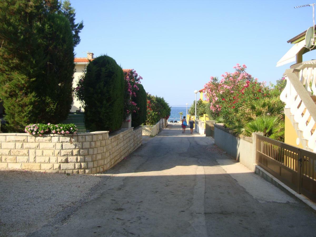 Apartment Robic Vir Esterno foto